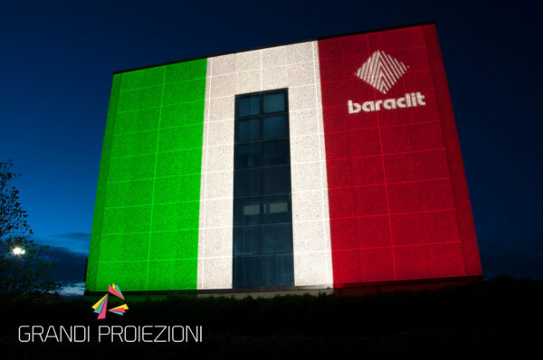 Proiezione tricolore Baraclit