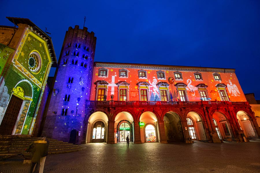 Illuminazione architettonica piazza della repubblica Orvieto